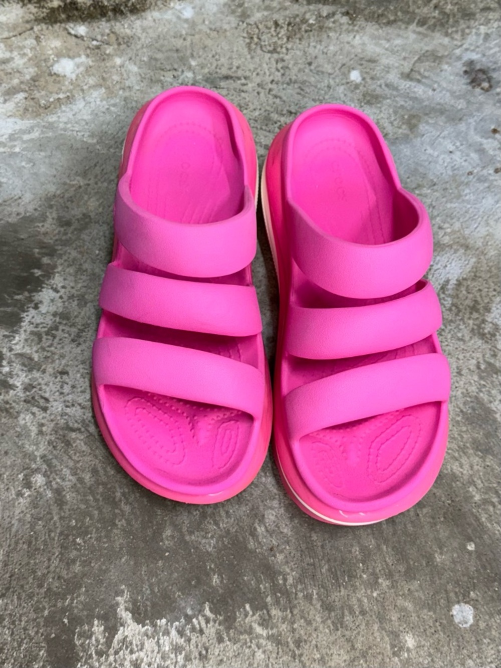Crocs Mega Crush Triple Strap Platform Chunky Sandals Pink - Picture 4 of 8